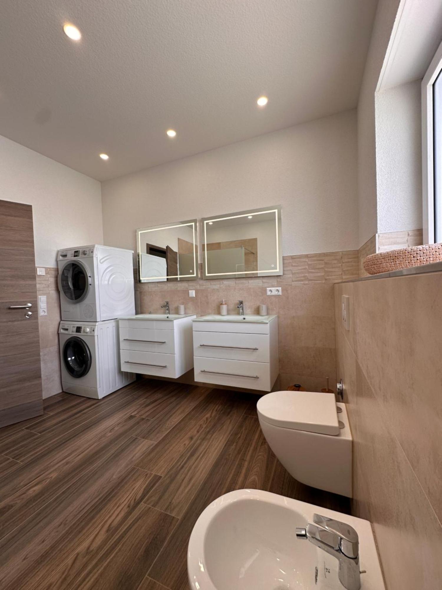 Amao-Obsidian I 120Qm I Elegantes Business- & Familienapartment I 3 Schlafzimmer I Kingsize Betten Schwanau Ngoại thất bức ảnh